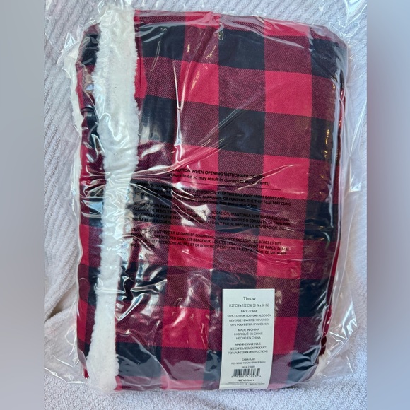 Eddie Bauer Red and Black Plaid Throw Blanket - Picture 2 of 4